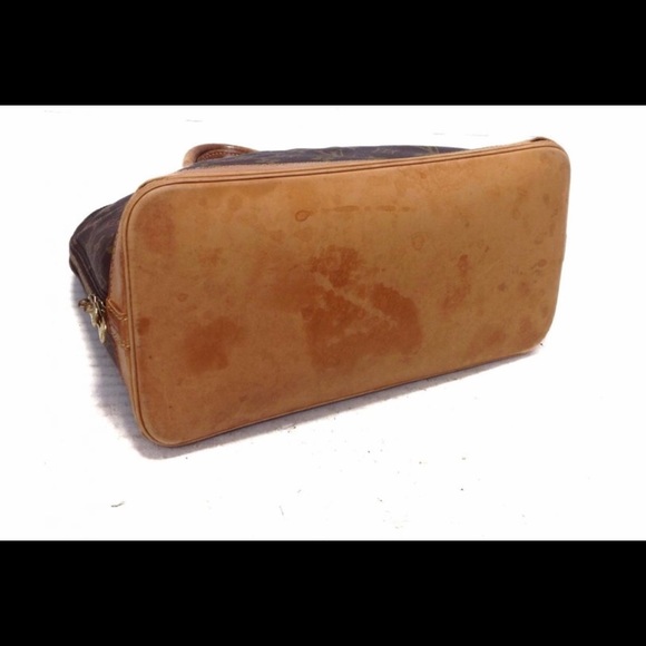 Authentic Louis Vuitton Alma Purse - Picture 4 of 8